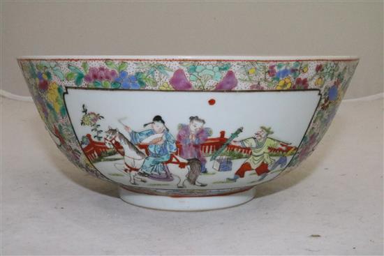 A Chinese famille rose millefleur bowl, late 19th/early 20th century, 20.5cm